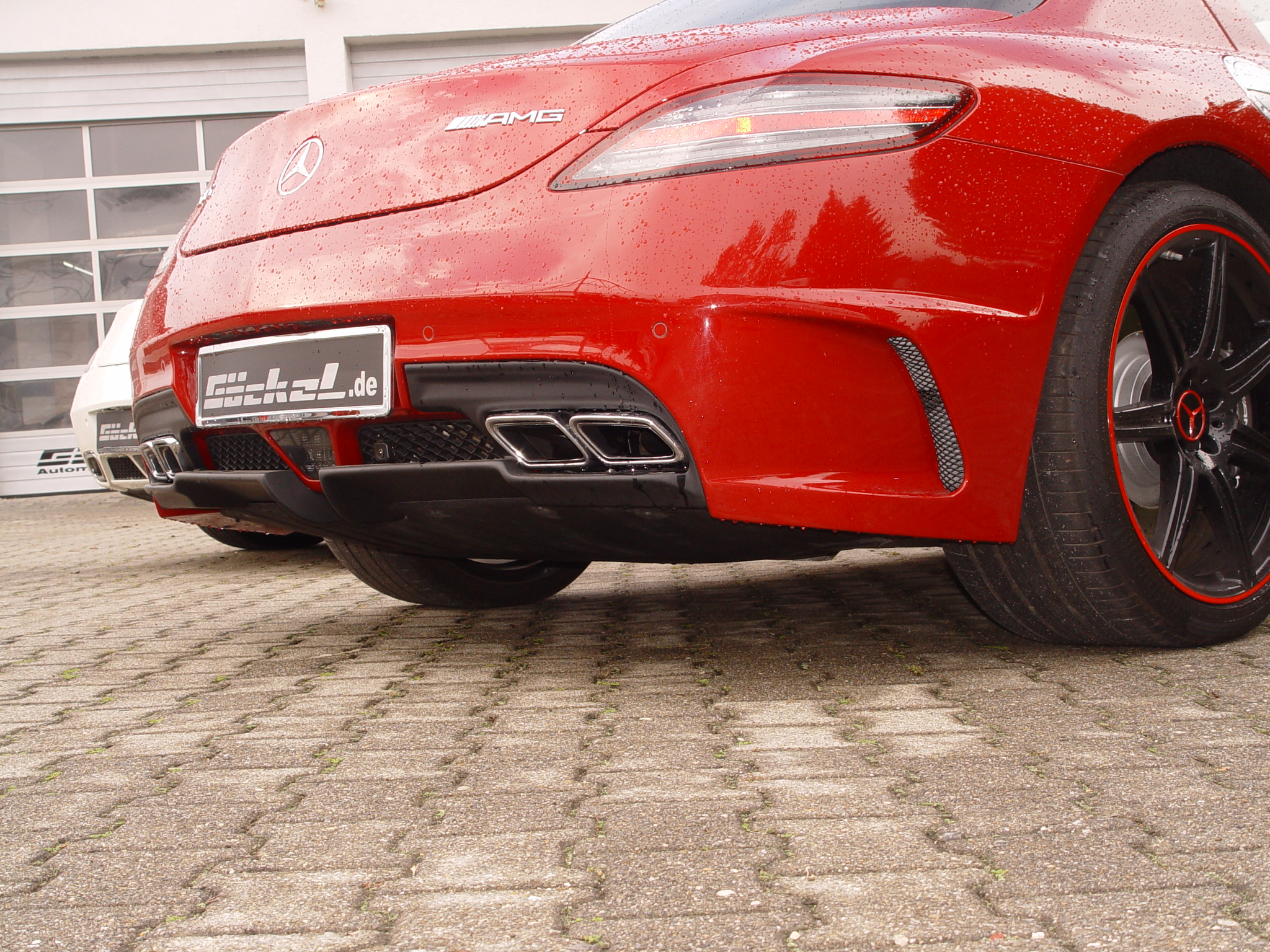 SLS C197 Coupe, Roadster, Black Series Look auf der Basis des Serien SLS. Keine Karosseriebearbeitung notwendig. Jederzeit r&uuml;ckr&uuml;stbar. G&ouml;ckel Performance 