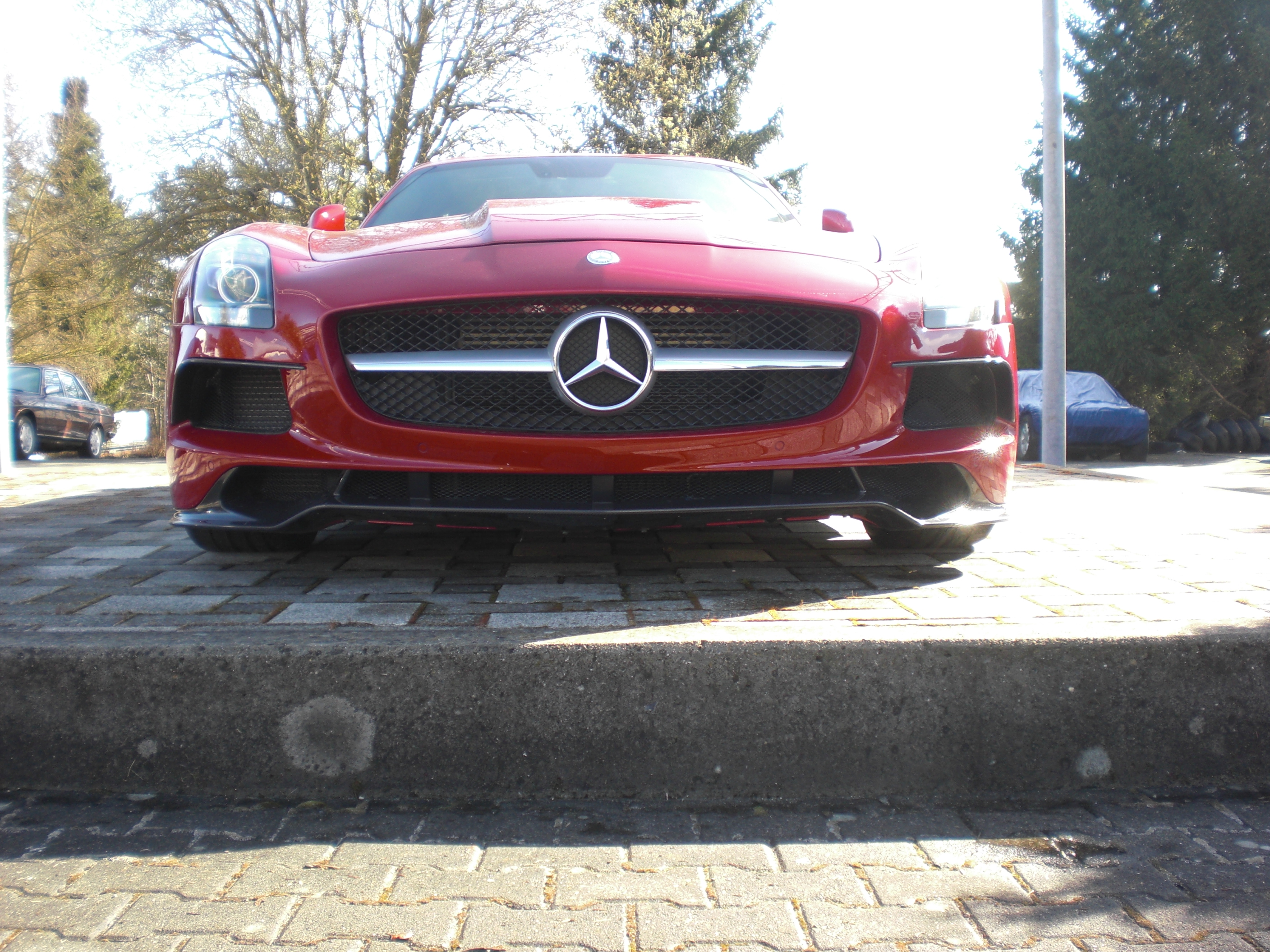 SLS C197 Coupe, Roadster, Black Series Look auf der Basis des Serien SLS. Keine Karosseriebearbeitung notwendig. Jederzeit r&uuml;ckr&uuml;stbar. G&ouml;ckel Performance 