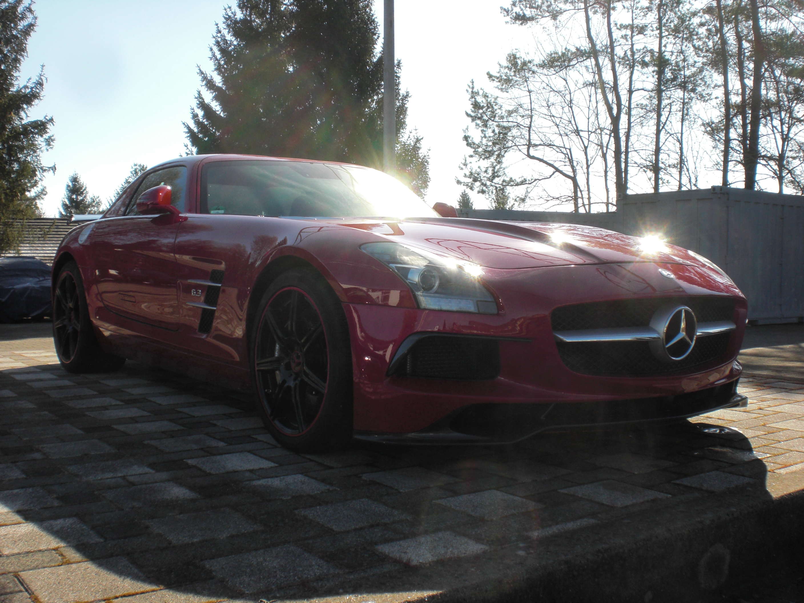 SLS C197 Coupe, Roadster, Black Series Look auf der Basis des Serien SLS. Keine Karosseriebearbeitung notwendig. Jederzeit r&uuml;ckr&uuml;stbar. G&ouml;ckel Performance 