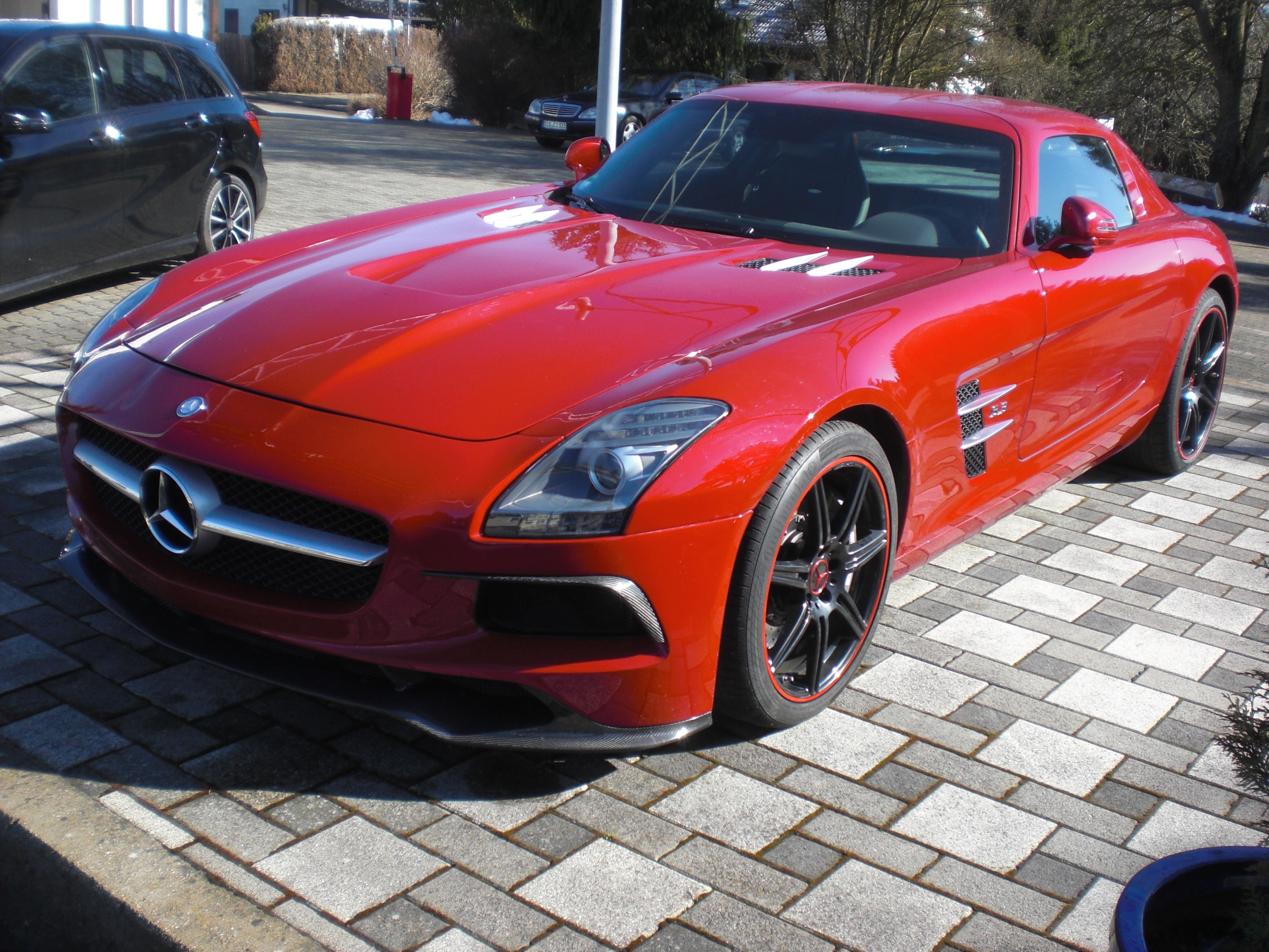 SLS C197 Coupe, Roadster, Black Series Look auf der Basis des Serien SLS. Keine Karosseriebearbeitung notwendig. Jederzeit r&uuml;ckr&uuml;stbar. G&ouml;ckel Performance 