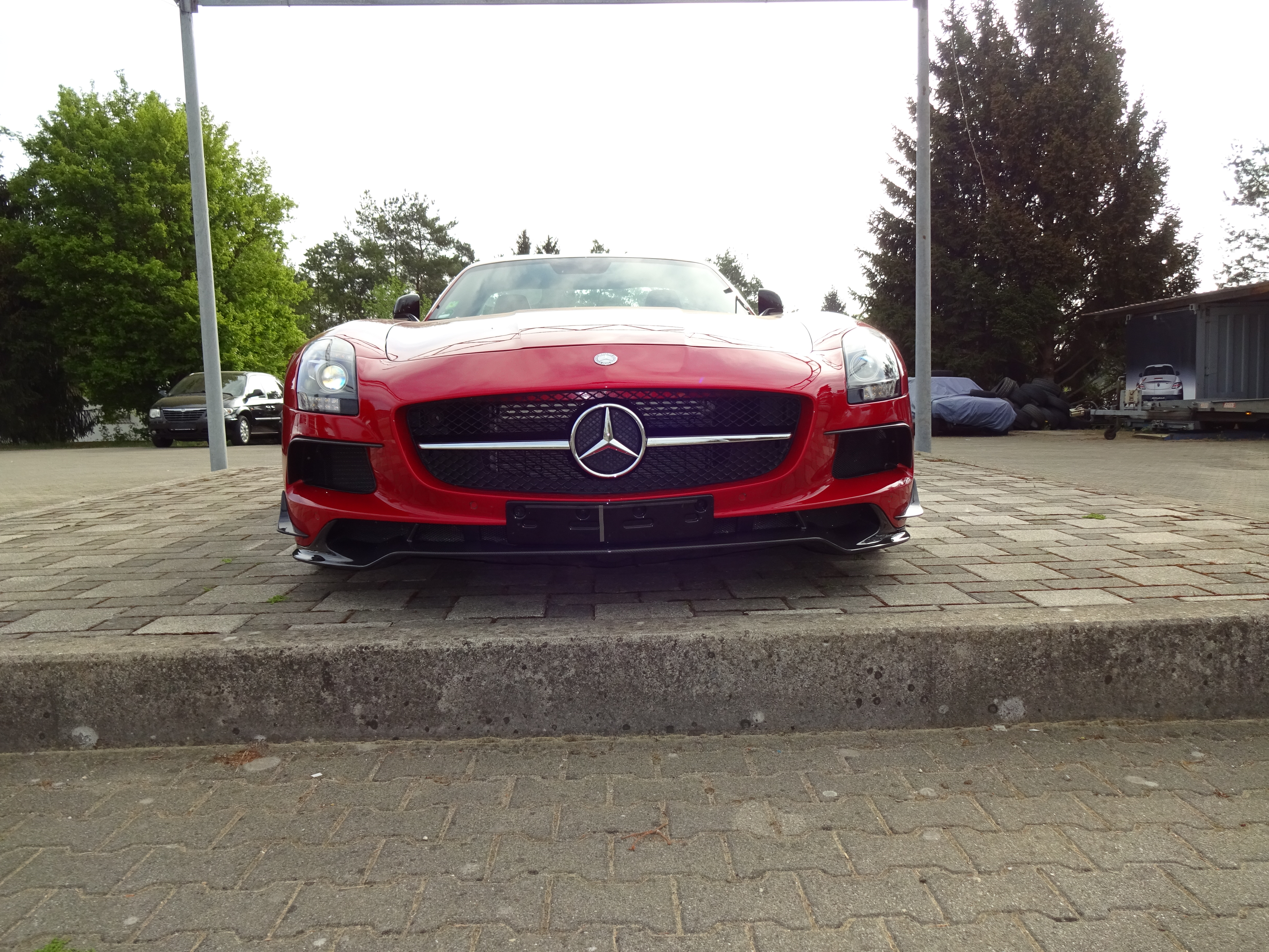 SLS C197 Coupe, Roadster, Black Series Look auf der Basis des Serien SLS. Keine Karosseriebearbeitung notwendig. Jederzeit r&uuml;ckr&uuml;stbar. G&ouml;ckel Performance 