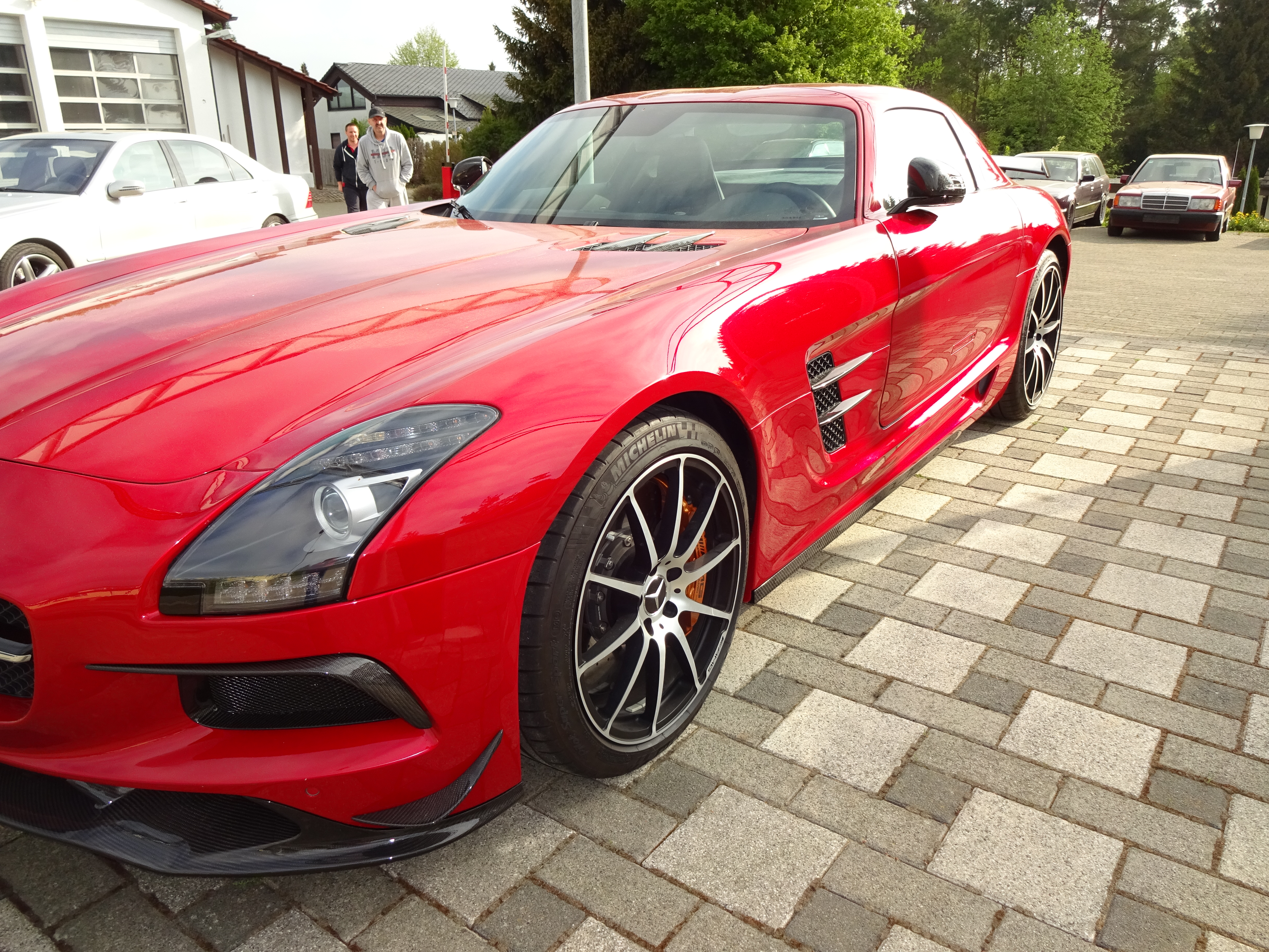 SLS C197 Coupe, Roadster, Black Series Look auf der Basis des Serien SLS. Keine Karosseriebearbeitung notwendig. Jederzeit r&uuml;ckr&uuml;stbar. G&ouml;ckel Performance 