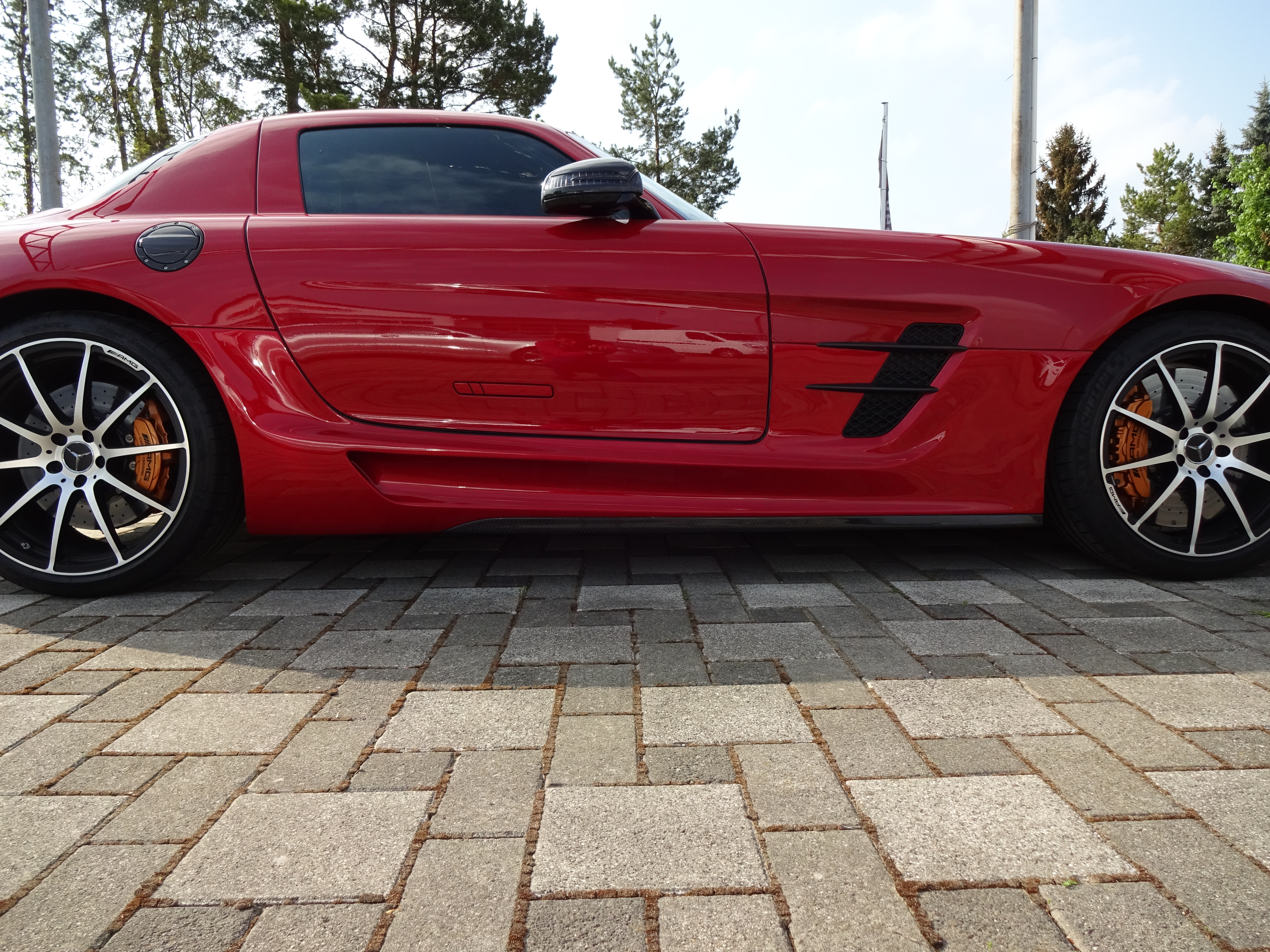 SLS C197 Coupe, Roadster, Black Series Look auf der Basis des Serien SLS. Keine Karosseriebearbeitung notwendig. Jederzeit r&uuml;ckr&uuml;stbar. G&ouml;ckel Performance 