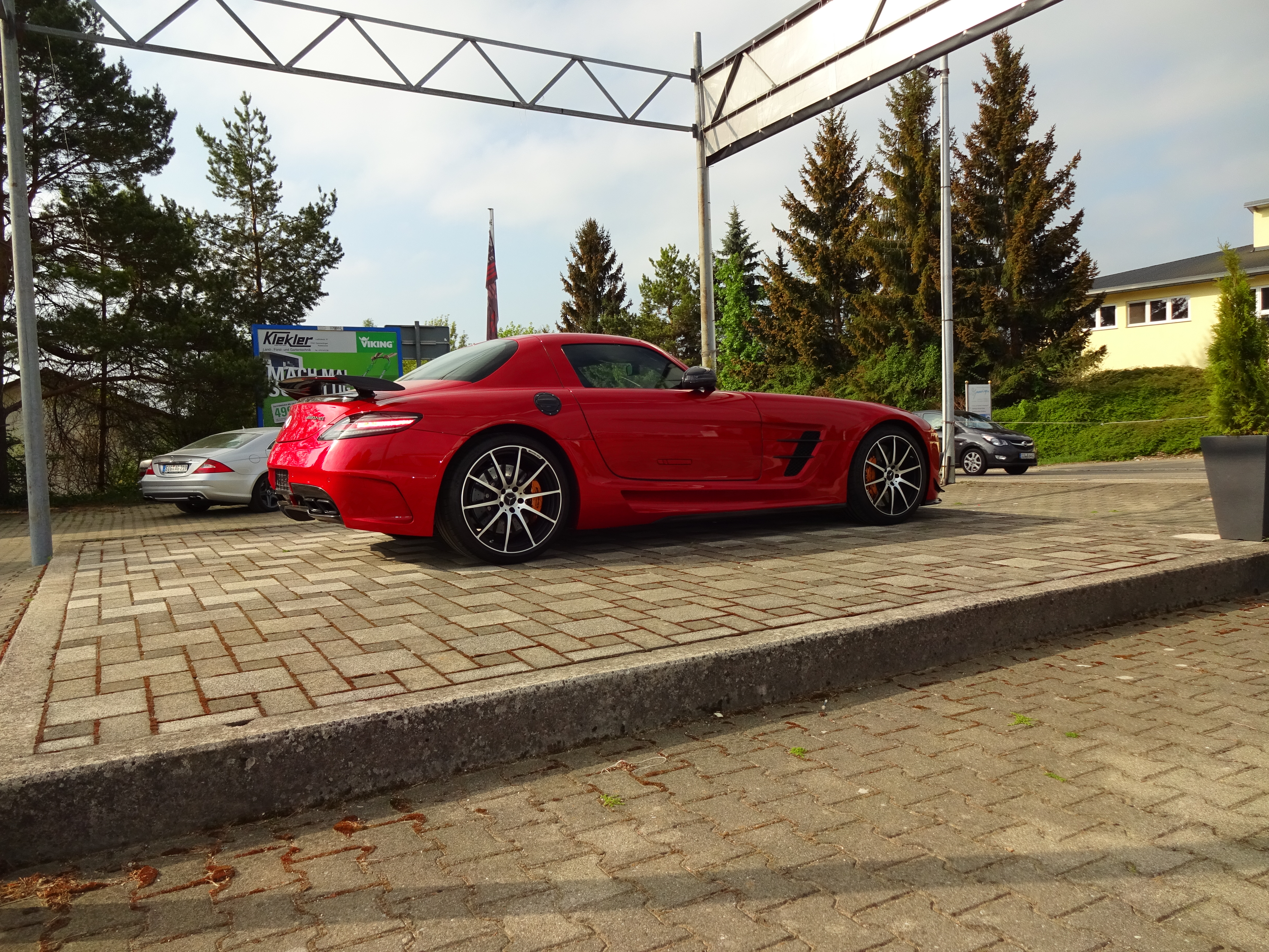 SLS C197 Coupe, Roadster, Black Series Look auf der Basis des Serien SLS. Keine Karosseriebearbeitung notwendig. Jederzeit r&uuml;ckr&uuml;stbar. G&ouml;ckel Performance 