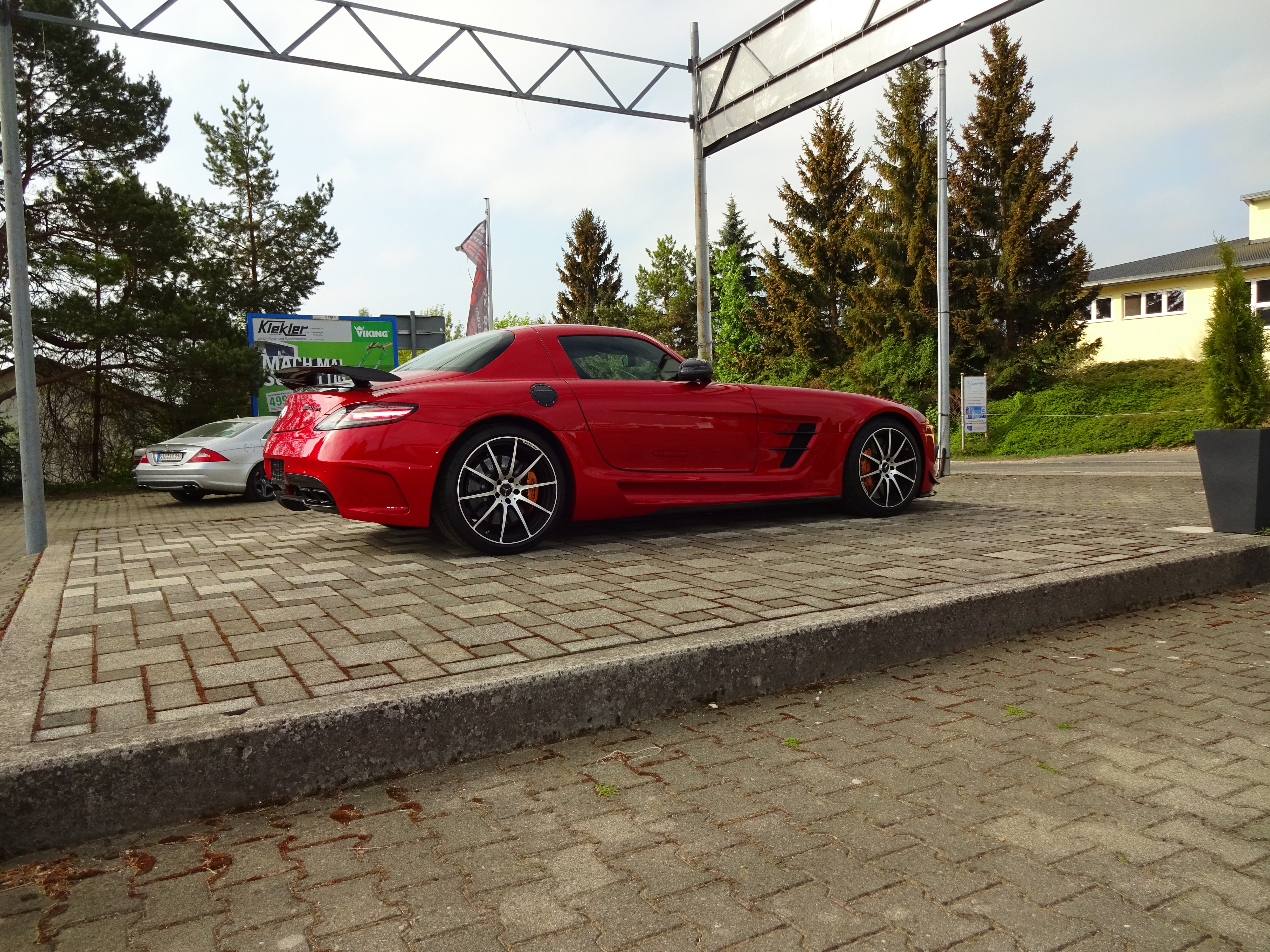 SLS C197 Coupe, Roadster, Black Series Look auf der Basis des Serien SLS. Keine Karosseriebearbeitung notwendig. Jederzeit r&uuml;ckr&uuml;stbar. G&ouml;ckel Performance 